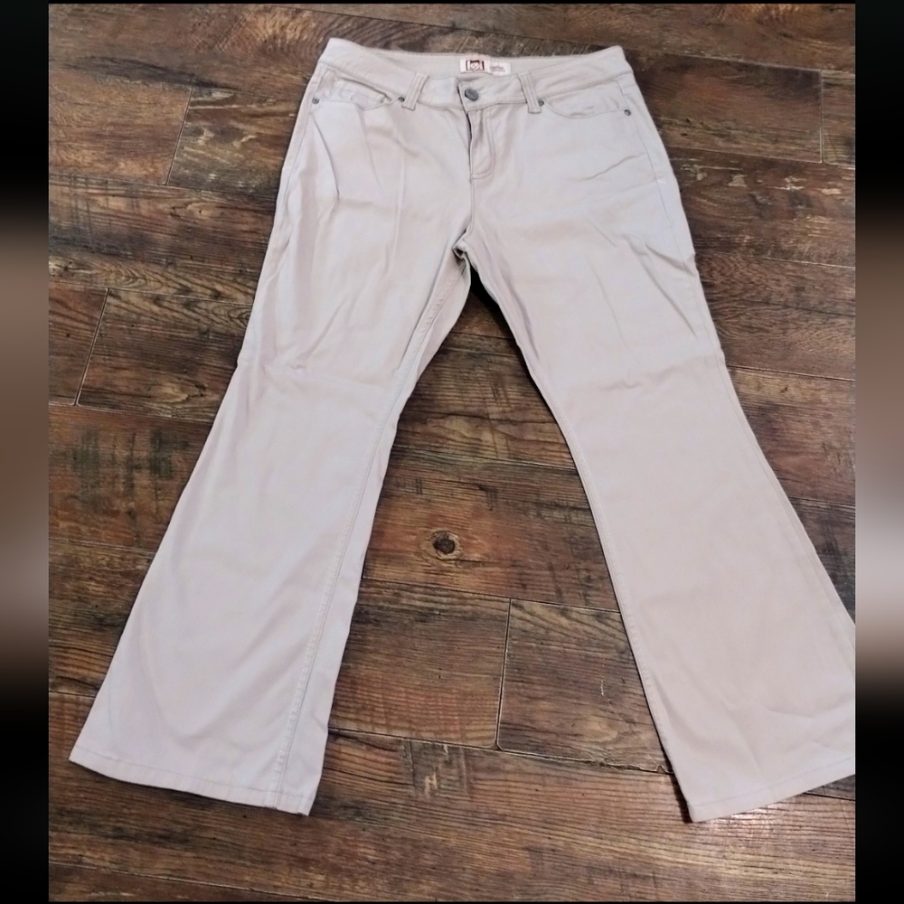 L.E.I Plus Size Khaki Pants VINTAGE